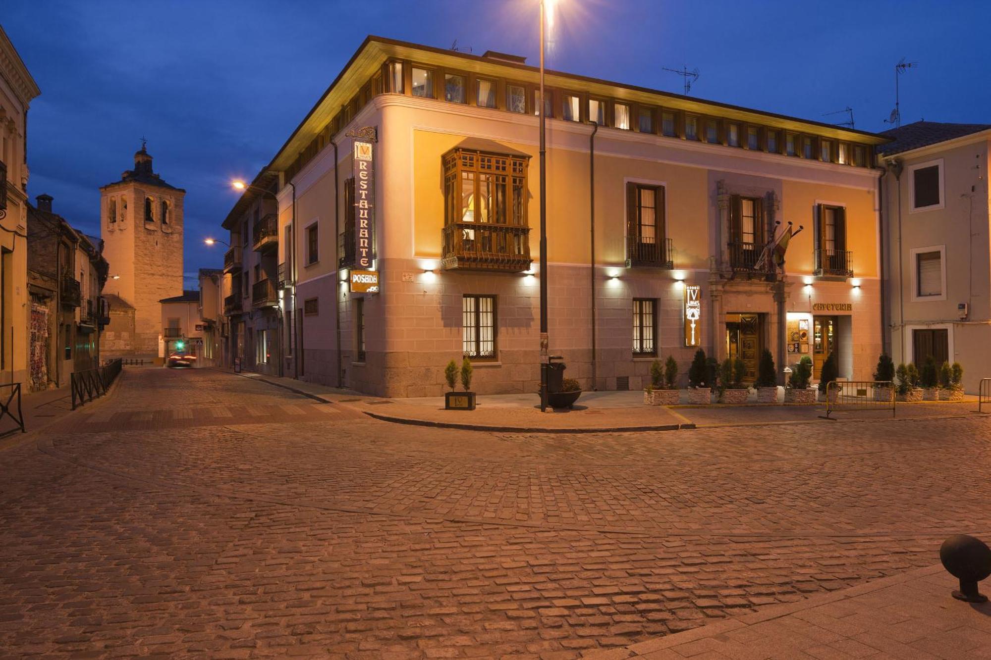 Posada Real Los Cinco Linajes Аревало Экстерьер фото